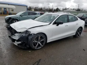 2023 VOLVO S60