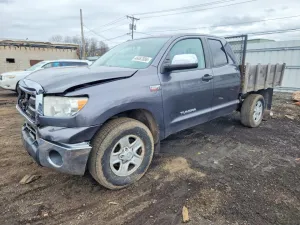 2013 TOYOTA TUNDRA