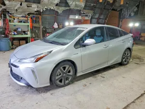2022 TOYOTA PRIUS