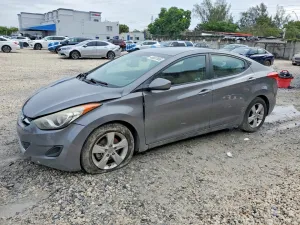 2013 HYUNDAI ELANTRA