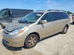 2006 TOYOTA SIENNA