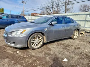 2014 NISSAN MAXIMA 3.