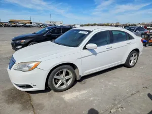 2012 CHRYSLER 200