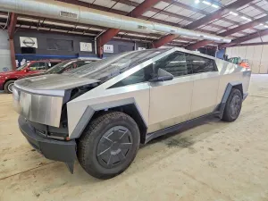 2024 TESLA CYBERTRUCK