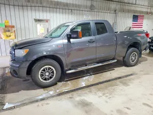 2011 TOYOTA TUNDRA