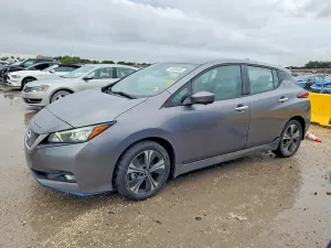 2021 NISSAN LEAF