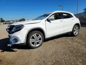 2020 MERCEDES-BENZ GLA-CLASS