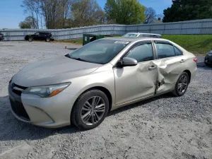 2016 TOYOTA CAMRY