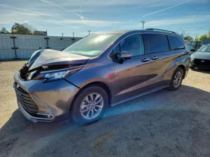 2022 TOYOTA SIENNA