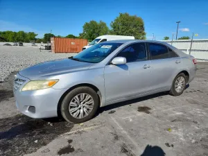2010 TOYOTA CAMRY