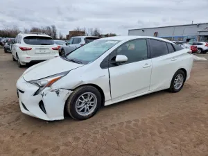 2017 TOYOTA PRIUS