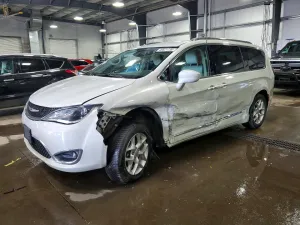 2019 CHRYSLER PACIFICA