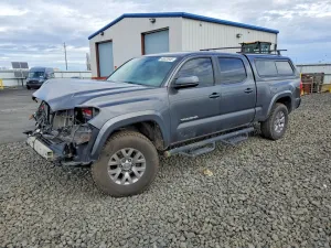 2016 TOYOTA TACOMA