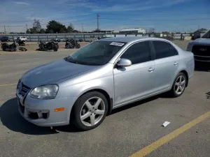 2010 VOLKSWAGEN JETTA