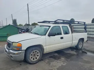2005 GMC SIERRA