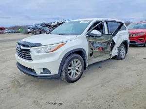 2016 TOYOTA HIGHLANDER