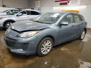 2013 MAZDA 3