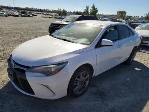 2017 TOYOTA CAMRY