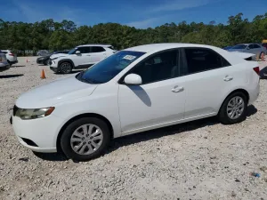 2013 KIA FORTE