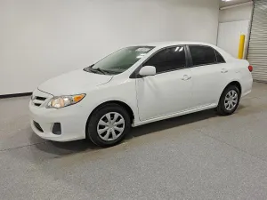 2011 TOYOTA COROLLA