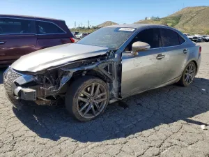 2016 LEXUS IS 200T BA