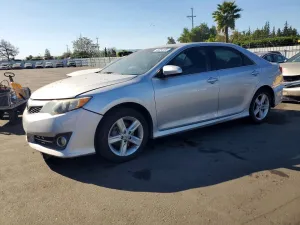 2013 TOYOTA CAMRY