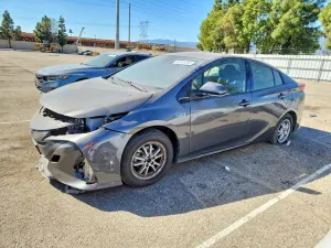 2017 TOYOTA PRIUS