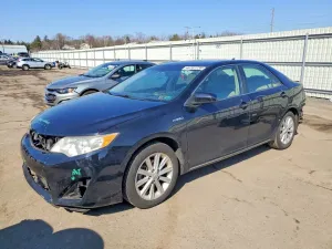 2012 TOYOTA CAMRY SOLA
