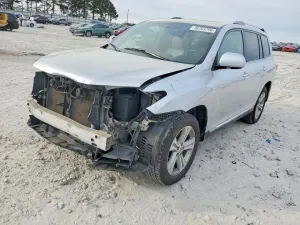 2011 TOYOTA HIGHLANDER