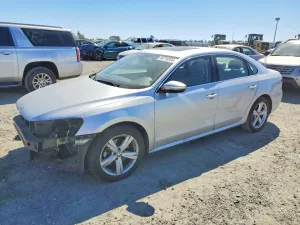 2012 VOLKSWAGEN PASSAT