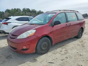 2010 TOYOTA SIENNA