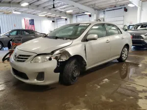 2013 TOYOTA COROLLA