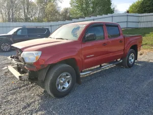 2015 TOYOTA TACOMA