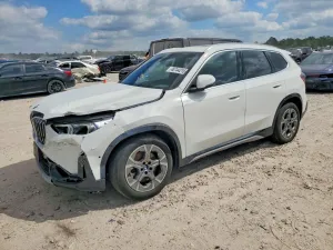 2025 BMW X1