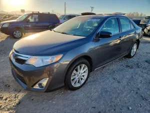2012 TOYOTA CAMRY SOLA