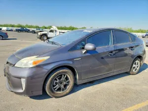 2013 TOYOTA PRIUS