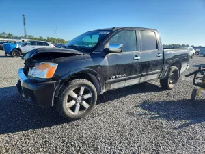 2010 NISSAN TITAN