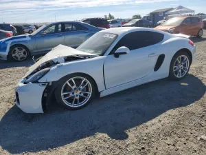 2015 PORSCHE CAYMAN