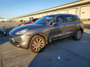 2014 PORSCHE CAYENNE