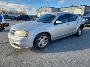2012 DODGE AVENGER