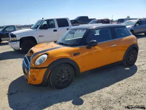 2015 MINI COOPER