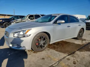 2012 NISSAN MAXIMA