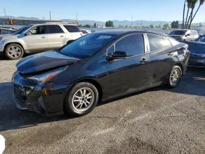2017 TOYOTA PRIUS