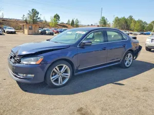 2015 VOLKSWAGEN PASSAT