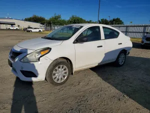2016 NISSAN VERSA