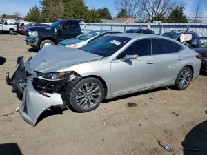 2019 LEXUS ES350