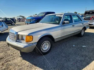 MERCEDES-BENZ 380-CLASS