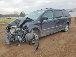 2010 CHRYSLER MINIVAN