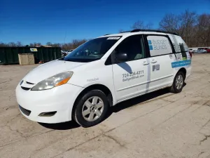 2008 TOYOTA SIENNA