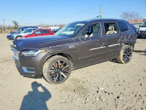 2023 VOLVO XC90